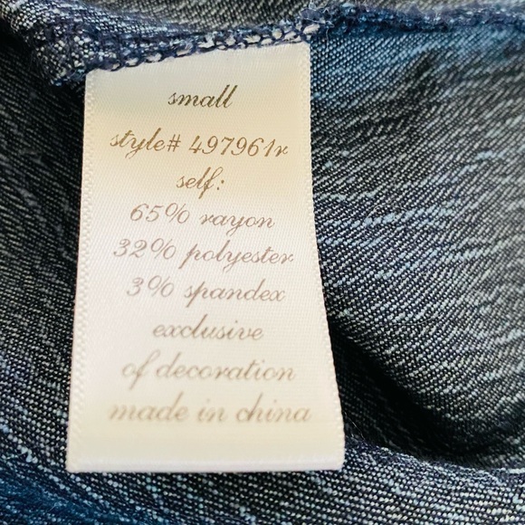 Miami - puff sleeve top - Picture 5 of 8